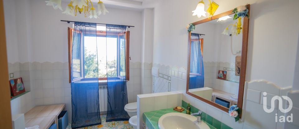 Casa indipendente 0 locali di 370 m² in Senigallia (60019)