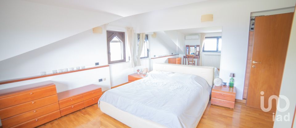 Casa indipendente 0 locali di 370 m² in Senigallia (60019)