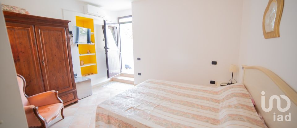 Casa indipendente 0 locali di 370 m² in Senigallia (60019)