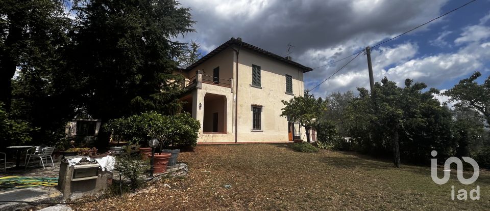 Casale 7 locali di 220 m² in Figline Valdarno (50063)
