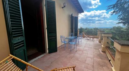 Casale 7 locali di 220 m² in Figline Valdarno (50063)