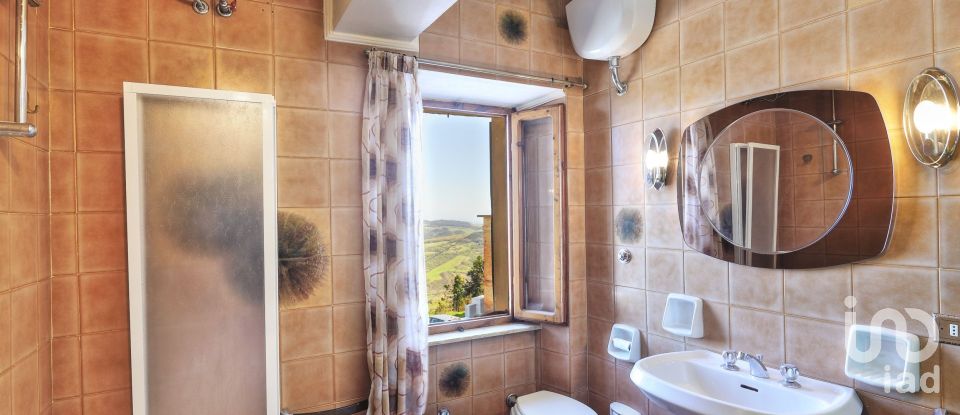 Quadrilocale di 85 m² a Radicondoli (53030)