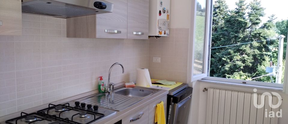 Four-room apartment of 90 m² in Gaiole in Chianti (53013)