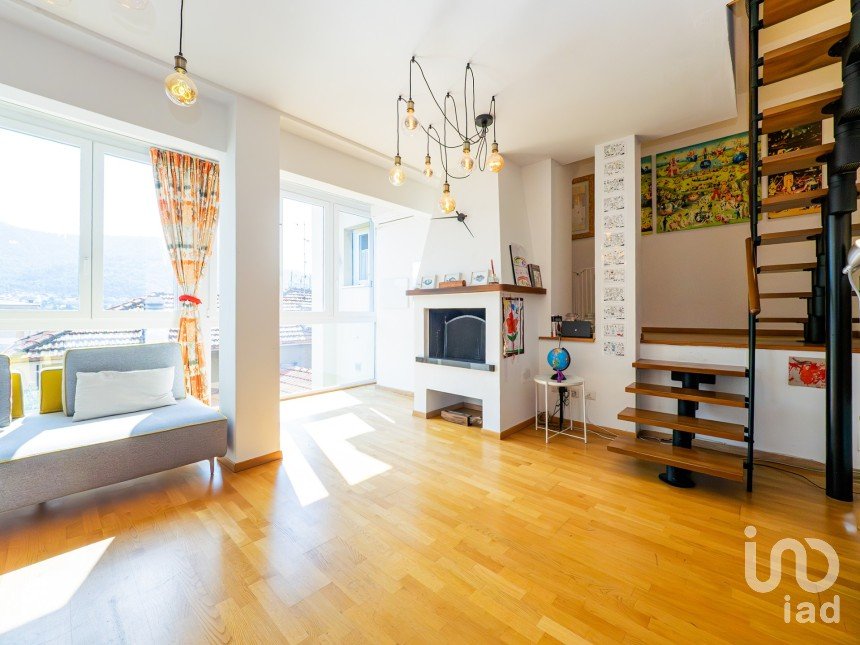 Appartamento 6 locali di 138 m² a Calolziocorte (23801)