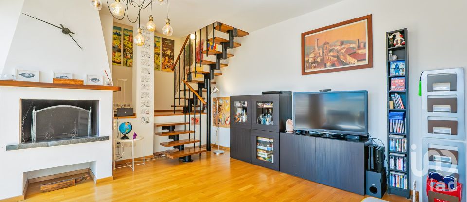 Appartamento 6 locali di 138 m² a Calolziocorte (23801)