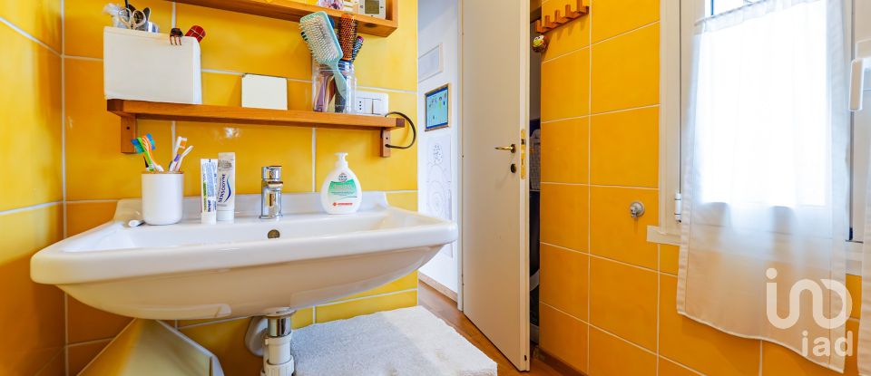 Appartamento 6 locali di 138 m² a Calolziocorte (23801)