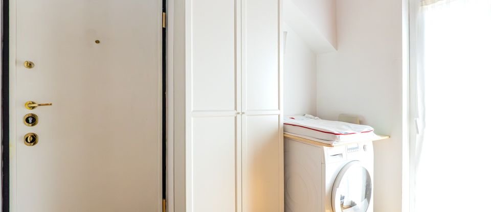 Appartamento 6 locali di 138 m² a Calolziocorte (23801)