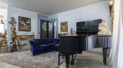 House 7 rooms of 183 m² in Offagna (60020)