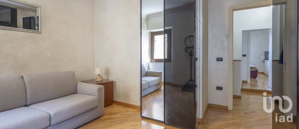 House 7 rooms of 183 m² in Offagna (60020)