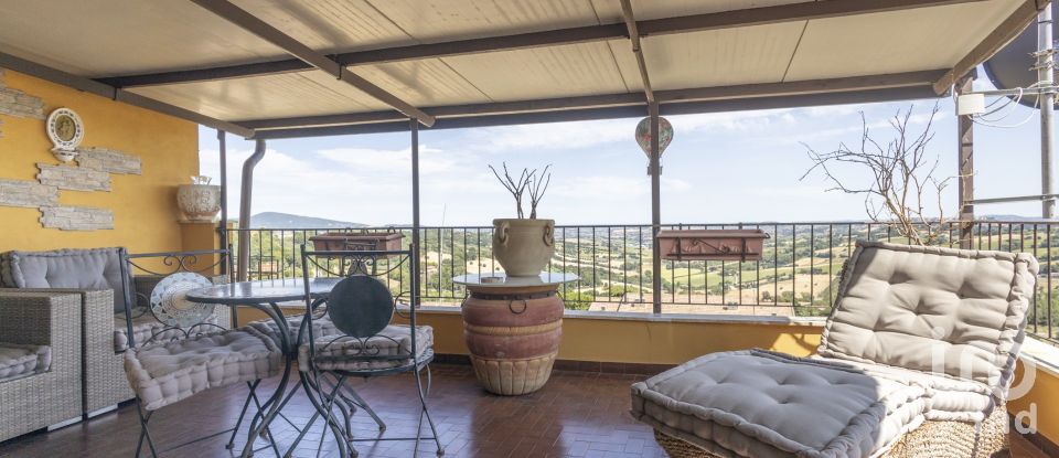 House 7 rooms of 183 m² in Offagna (60020)