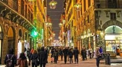 Ristorante di 90 m² in Firenze (50121)