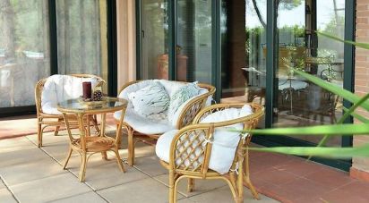 Casale 4 locali di 355 m² in Civitanova Marche (62012)