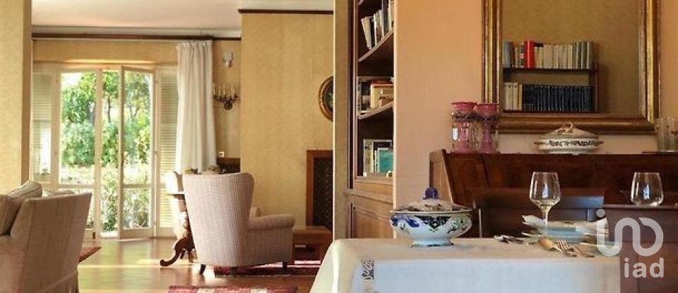 Casale 4 locali di 355 m² in Civitanova Marche (62012)