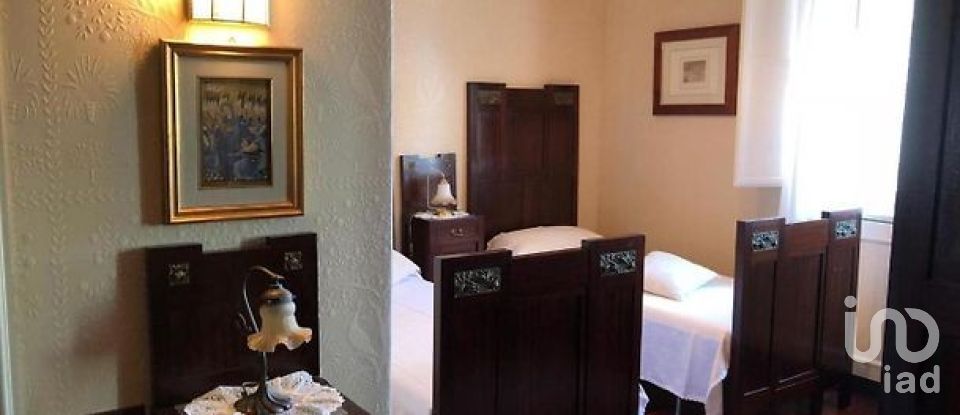 Casale 4 locali di 355 m² in Civitanova Marche (62012)