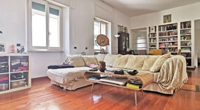 Two-room apartment of 85 m² in Roma (00152)