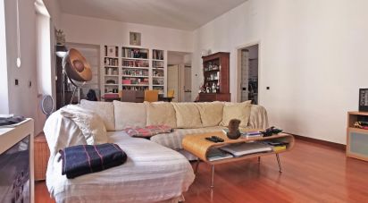 Two-room apartment of 85 m² in Roma (00152)