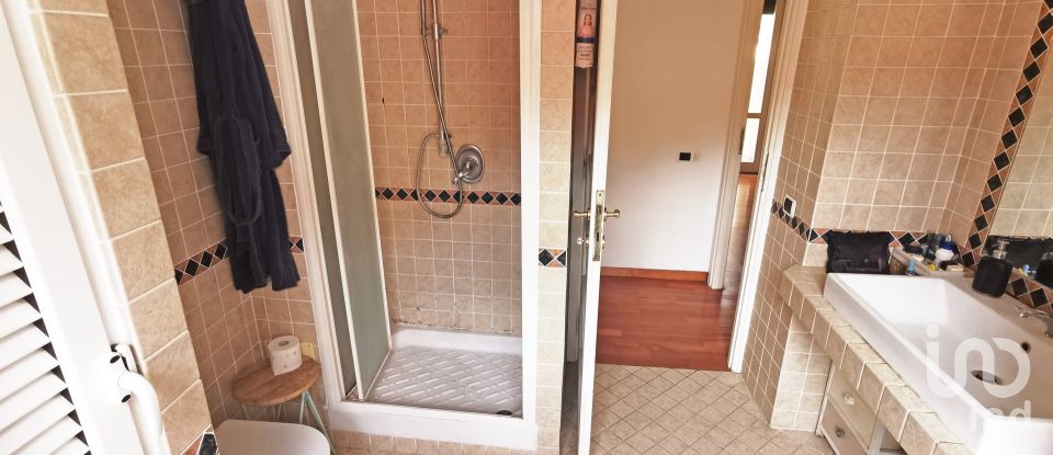 Bilocale di 85 m² a Roma (00152)