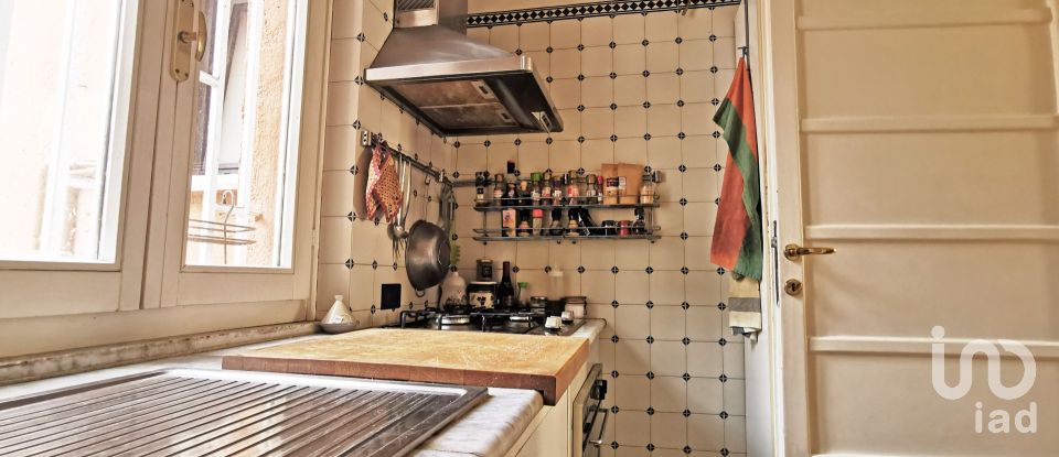 Bilocale di 85 m² a Roma (00152)