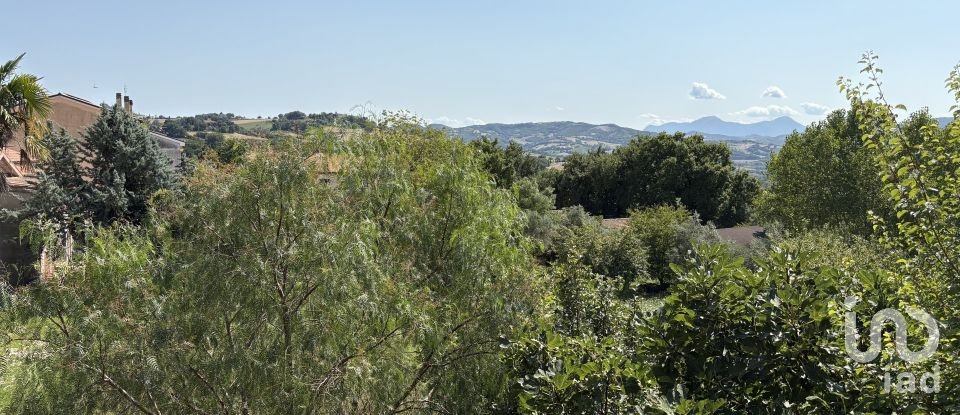 Casa indipendente 8 locali di 200 m² in Sant'Ippolito (61040)