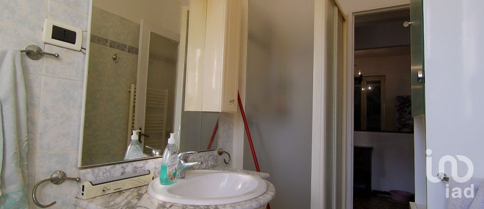 Four-room apartment of 102 m² in Bargagli (16021)