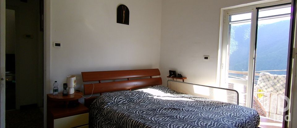 Four-room apartment of 102 m² in Bargagli (16021)