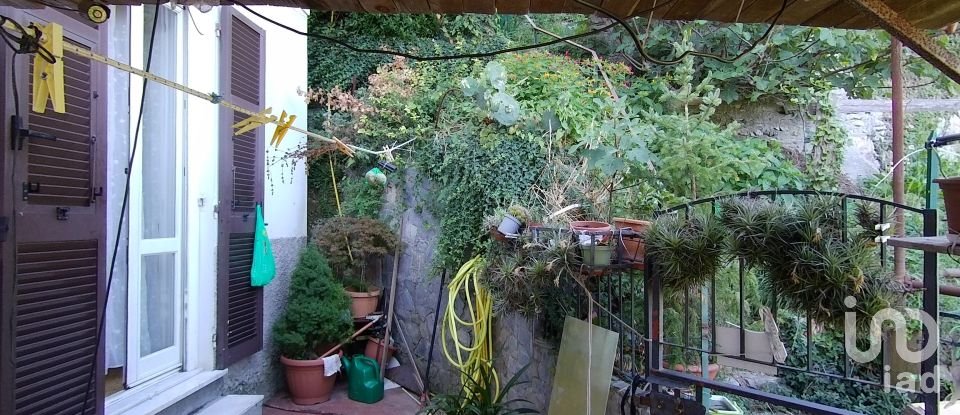 Four-room apartment of 102 m² in Bargagli (16021)