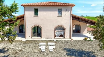 Country home 7 rooms of 145 m² in Lajatico (56030)