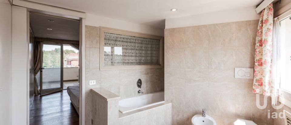 Trilocale di 120 m² a Roma (00165)