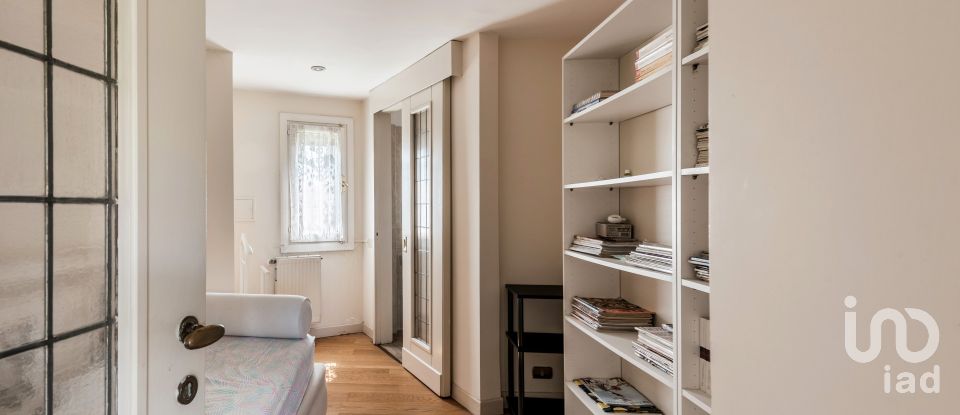 Trilocale di 120 m² a Roma (00165)