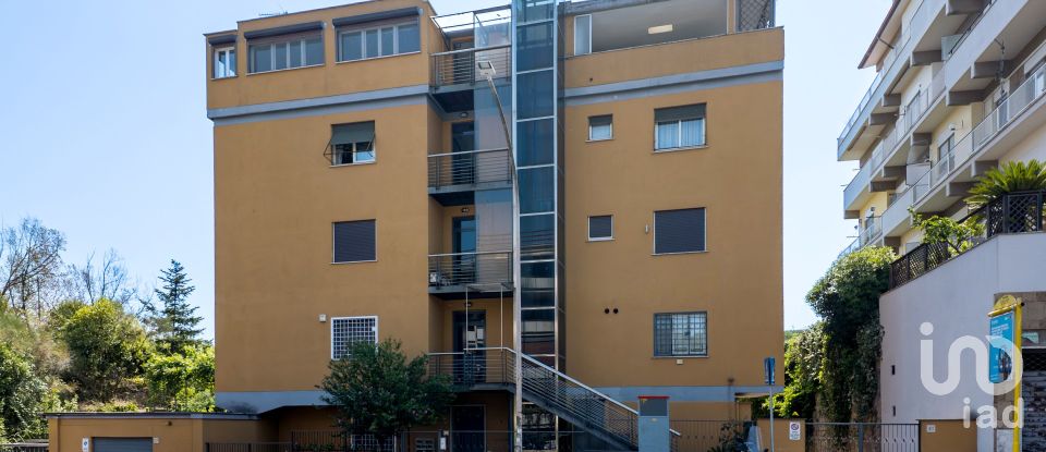 Trilocale di 120 m² a Roma (00165)