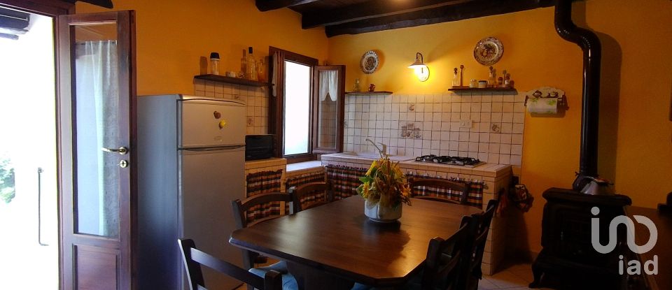 Palazzo / Stabile 3 locali di 82 m² a Rezzo (18026)