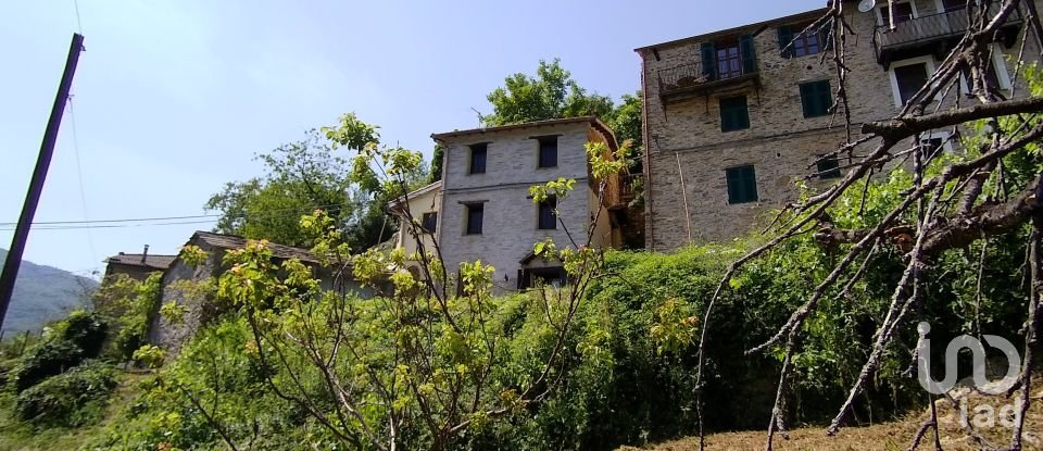 Palazzo / Stabile 3 locali di 82 m² a Rezzo (18026)