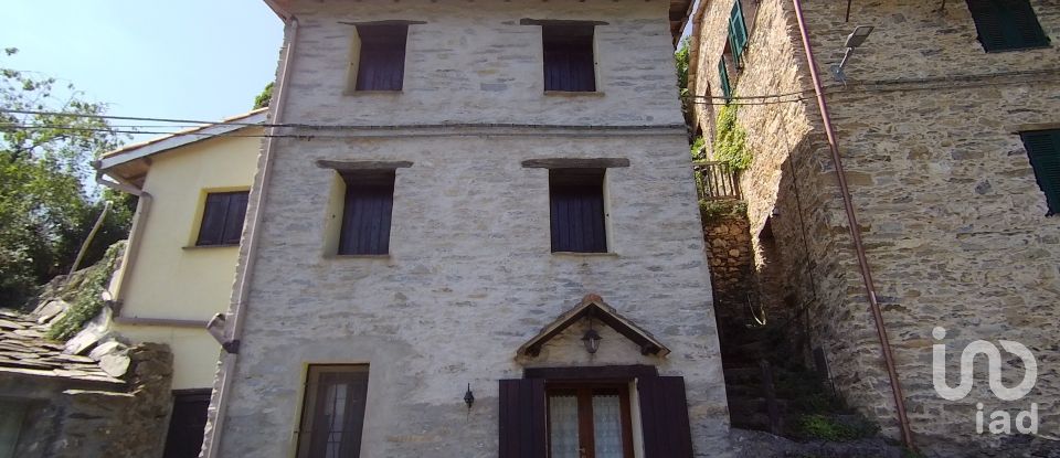 Palazzo / Stabile 3 locali di 82 m² a Rezzo (18026)