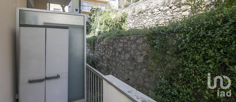 Apartment 5 rooms of 95 m² in Genova (16134)