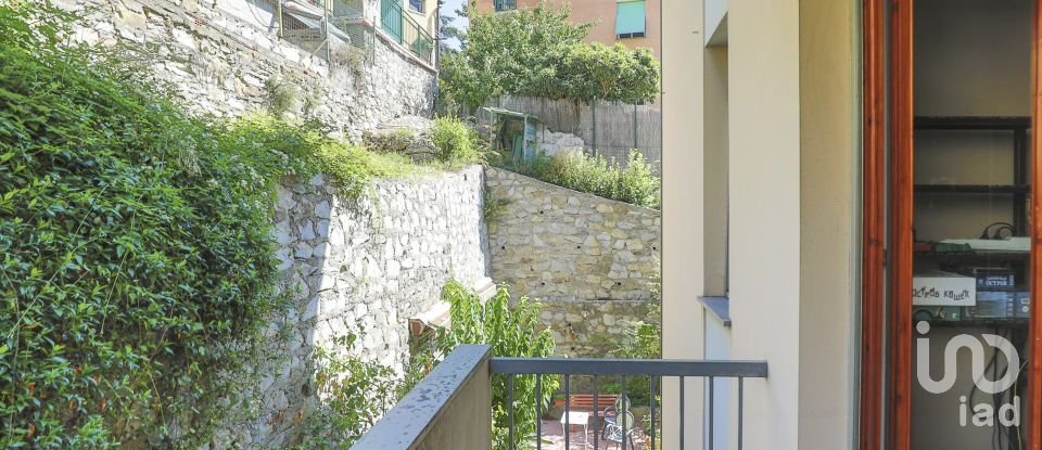 Apartment 5 rooms of 95 m² in Genova (16134)