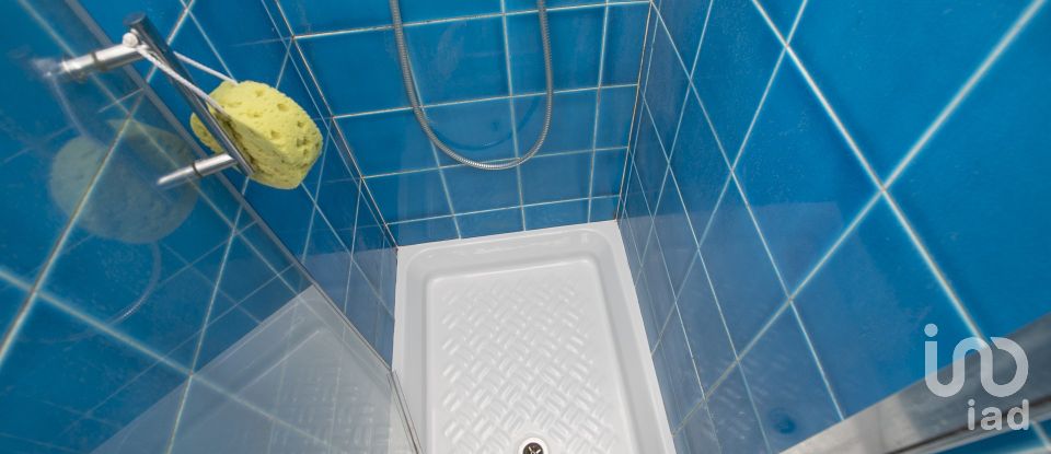 Apartment 5 rooms of 95 m² in Genova (16134)