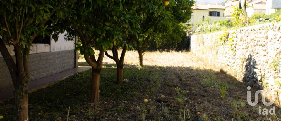 Casale 8 locali di 245 m² in Tovo San Giacomo (17020)