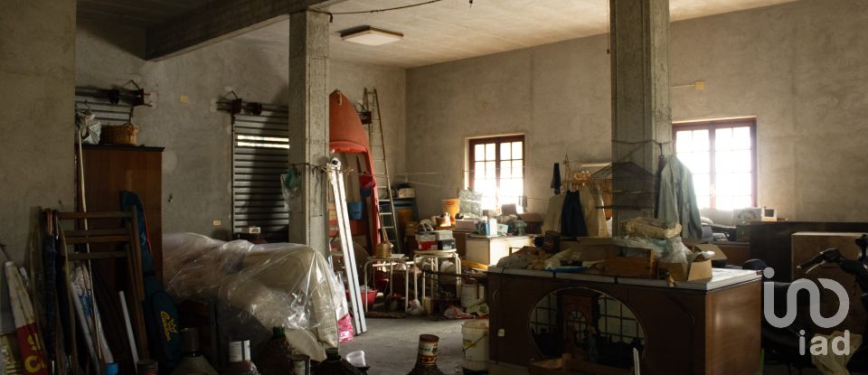 Casale 8 locali di 245 m² in Tovo San Giacomo (17020)