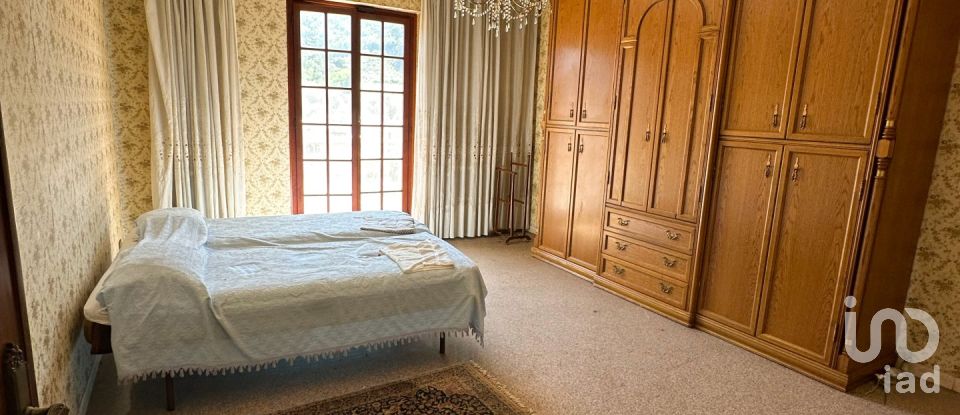 Casale 8 locali di 245 m² in Tovo San Giacomo (17020)