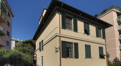 Appartamento 10 locali di 234 m² a Genova (16148)