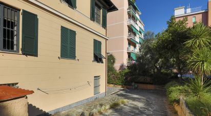 Appartamento 10 locali di 234 m² a Genova (16148)
