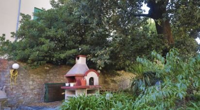 Appartamento 10 locali di 234 m² a Genova (16148)