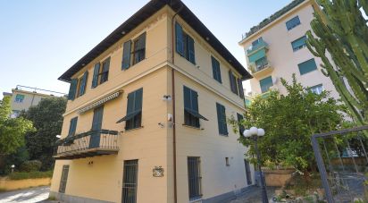 Appartamento 7 locali di 175 m² a Genova (16148)