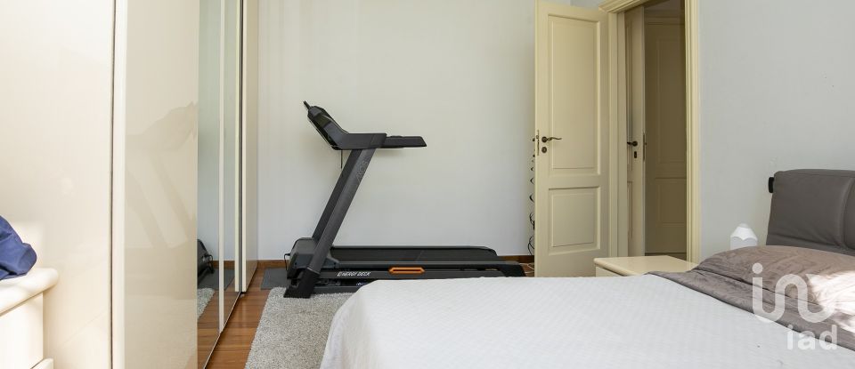 Appartamento 7 locali di 175 m² a Genova (16148)