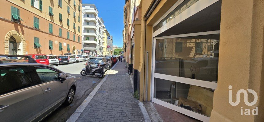 Negozio / locale commerciale di 175 m² in Genova (16129)