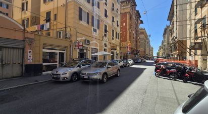 Shop / premises commercial of 175 m² in Genova (16129)