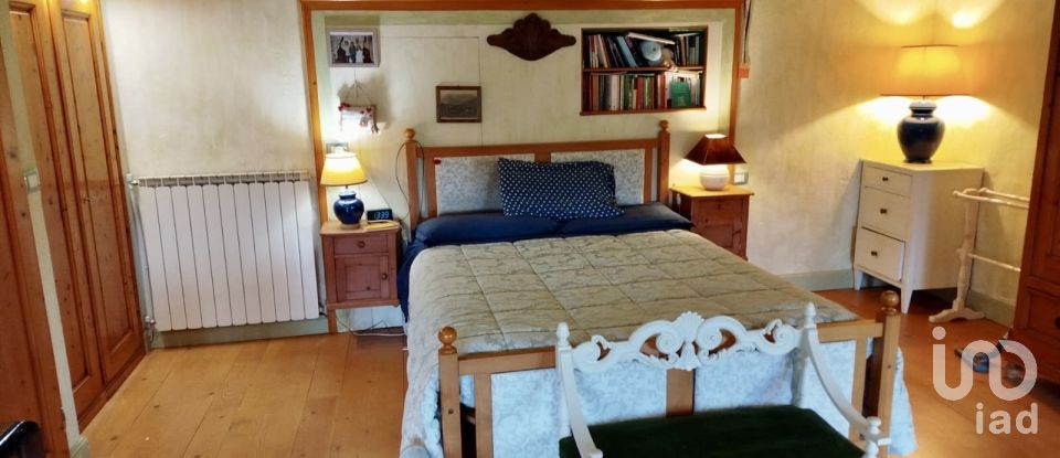 Palazzo / Stabile 8 locali di 120 m² a Barberino Val d'Elsa (50028)