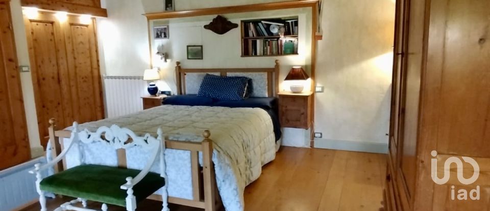 Palazzo / Stabile 8 locali di 120 m² a Barberino Val d'Elsa (50028)