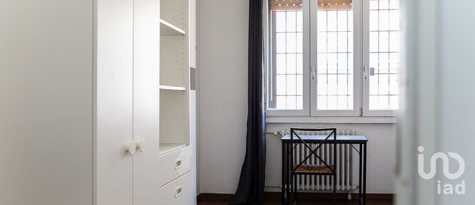 Appartamento 6 locali di 190 m² a Roma (00197)