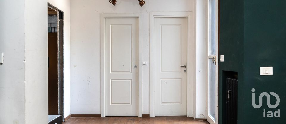 Appartamento 6 locali di 190 m² a Roma (00197)